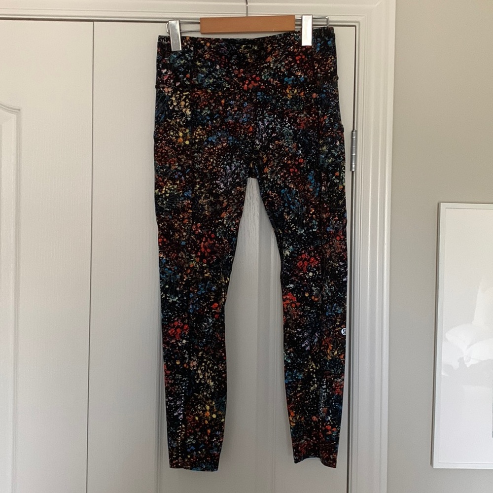 NWOT Lulu Leggings / Capris